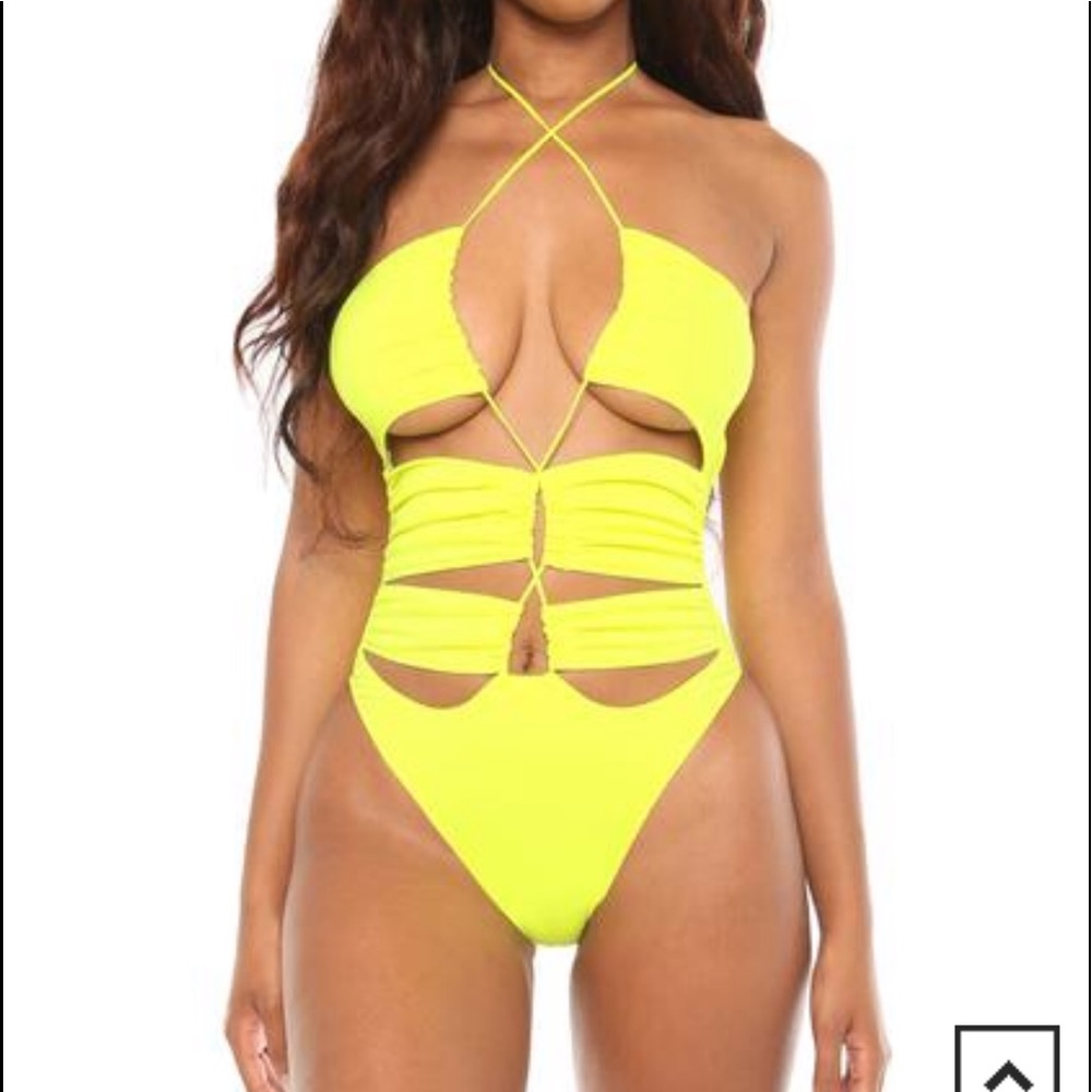 Draw me close swimsuit size medium